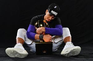 铁林：2020年夺冠后相比庆祝更多的是解脱 终于能离开园区回家了