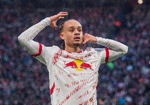 德天空：拜仁与西蒙斯之间没有进展，他只是埃贝尔的个人关注对象