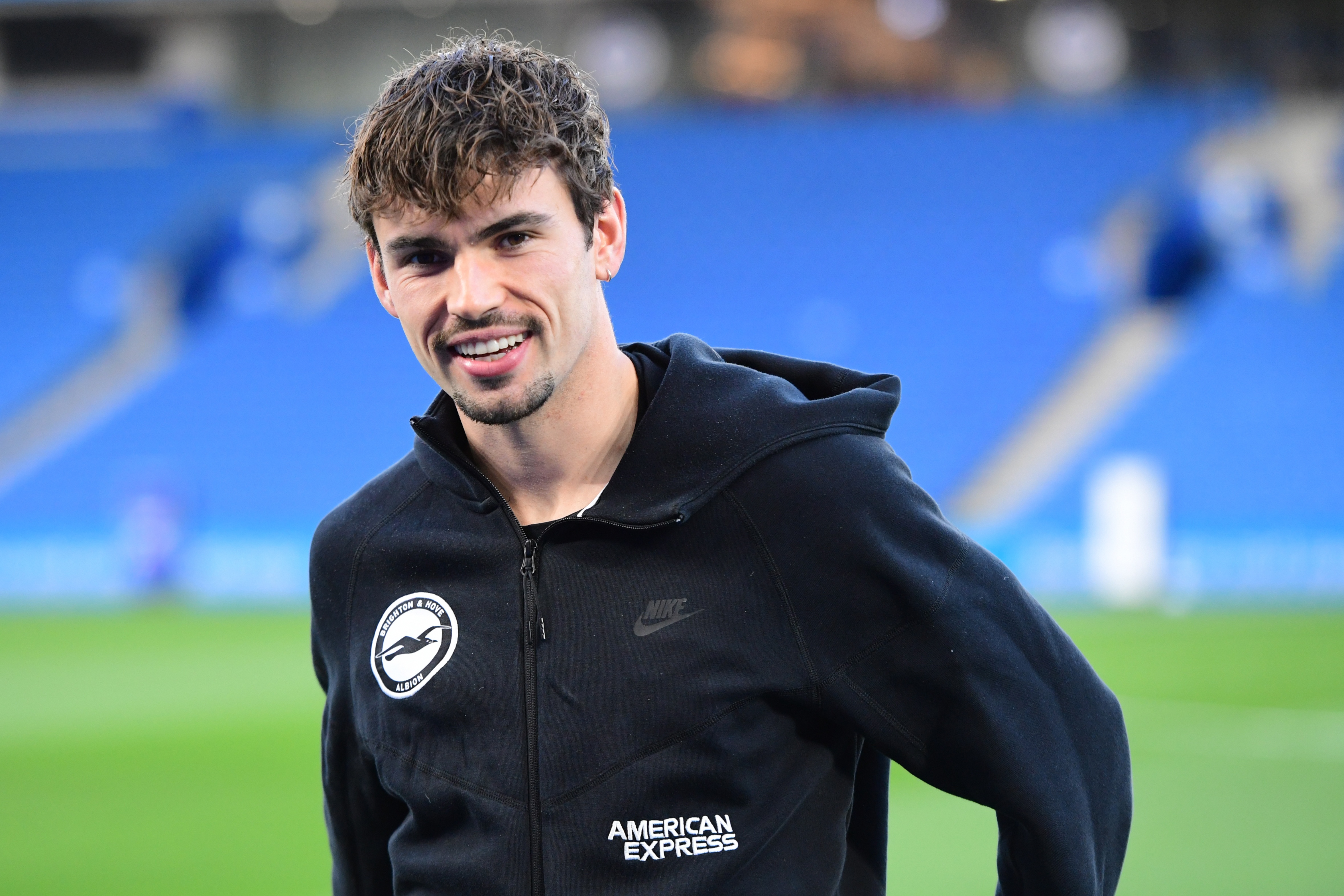 开云下载网址-尤文图斯接近签下布莱顿中场奥莱利，拟采用租借加买断方案