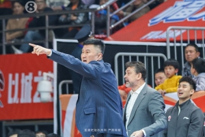 开云在线直播-罚款！张明池违规入场 杜锋又领罚单 杜锋本赛季累计罚款共8万元