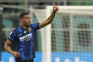 本赛季国米有5人单场至少参与3球：邓弗里斯&amp;劳塔罗&amp;小图拉姆在列