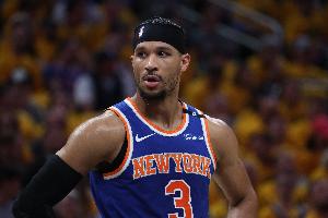 开云官网-美媒：快船可考虑交易来约什-哈特 他防守好&amp;能填补老将阵容空缺