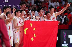 kaiyun-篮协主席：赵睿从男孩蜕变成了男人 为了更大目标承受着对手挑衅