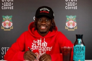 开云-官方：曼城24岁右后卫卡博雷租借加盟英冠雷克瑟姆