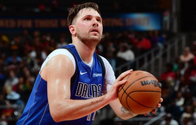 开云下载网址-独行侠展现黑马潜质 东契奇弯道超车抢下MVP？