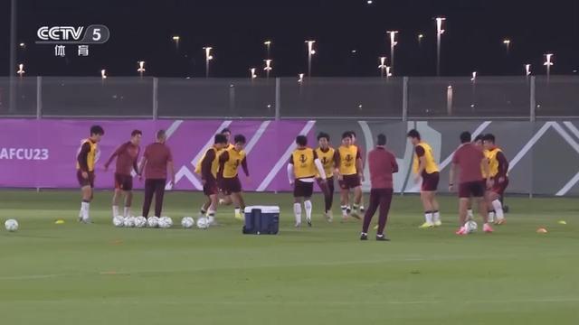 kaiyun-视频丨“尽自己最大努力去战斗！” U23国足决赛前最新备战情况